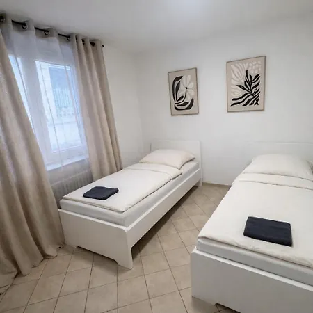 Ehrenbreitstein Perfect For Workers & Groups Apartman